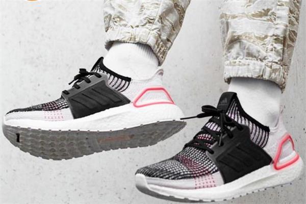 阿迪达斯ub19偏码吗 ultraboost19尺码选择 阿迪达斯ub19偏码吗 ultraboost19尺码选择