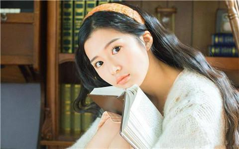 陌陌跟女孩聊天开场白,陌陌初次聊天话术30句