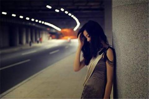 女友与父亲发生争执,应该怎么处理?