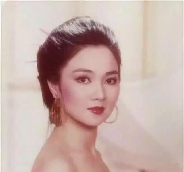 她出道后受万人追捧,嫁日本人却惨遭家暴,17岁女儿被绑架后抛尸