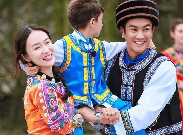 杜江被曝出轨,霍思燕深夜独自买醉?网友:一看就知道是假的!