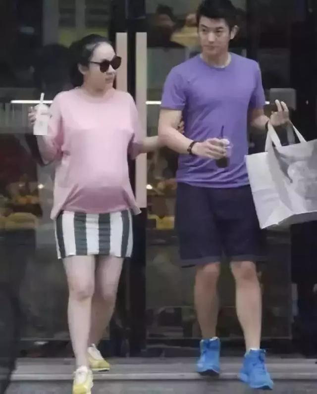 杜江被曝出轨,霍思燕深夜独自买醉?网友:一看就知道是假的!