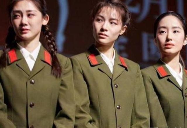 《芳华》女主素颜照公开,钟楚曦独领风骚,网友:冯导眼光太毒了