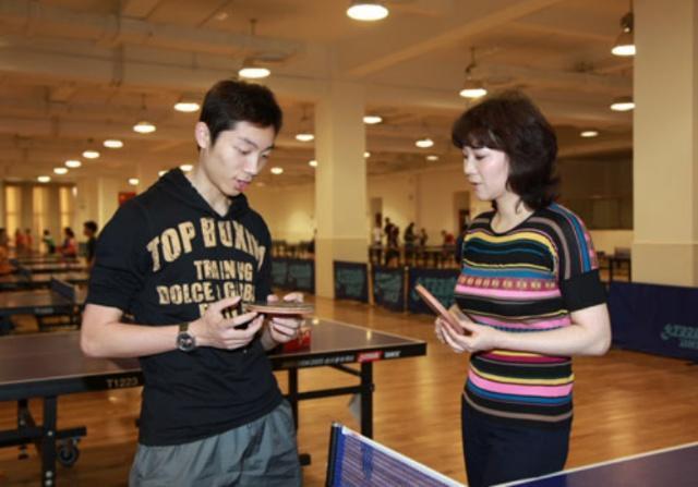 她一年获7个冠军,却因乙肝早早退役,如今离异后又有新归宿