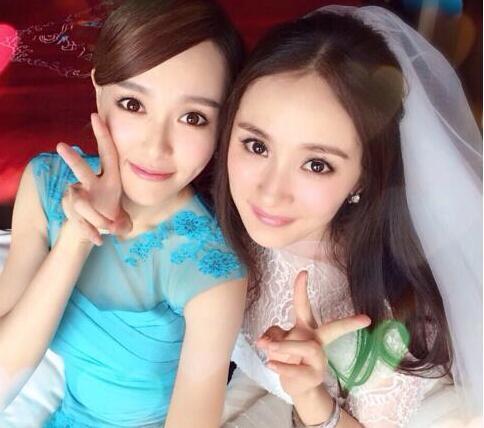 杨幂与唐嫣的爱恨情仇,剪不断理还乱,别是一番滋味在心头