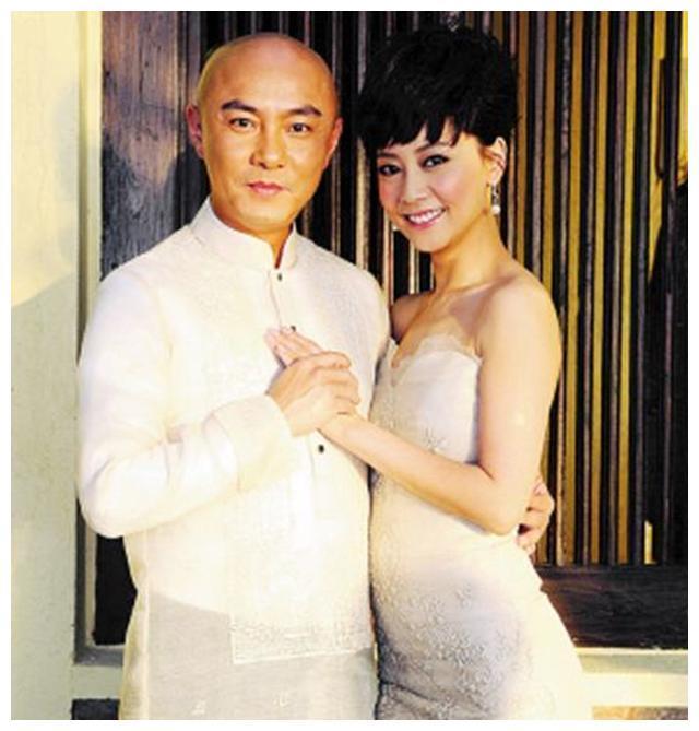 从稚嫩青年到不老男神,张卫健年轻素颜照,丝毫不输于如今的美图