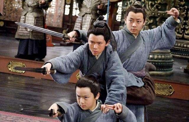 《风起长林》上演回忆杀,原来萧平章身世和胡歌当年有不解之缘