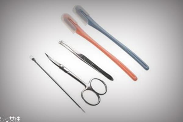 男生修眉怎么修好看 大猪蹄子分分钟变男神