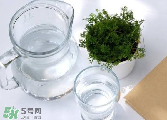 过滤水可以直接喝吗?净水壶过滤的水能不能直接喝 过滤水可以直接喝吗?净水壶过滤的水能不能直接喝