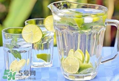 过滤水可以直接喝吗?净水壶过滤的水能不能直接喝 过滤水可以直接喝吗?净水壶过滤的水能不能直接喝