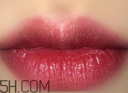 正宫红口红是什么颜色?正宫红口红试色 正宫红口红是什么颜色?正宫红口红试色