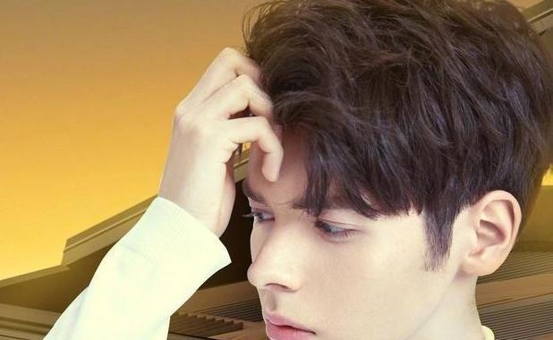 《歌手》杨坤又获冠军,刘欢28长音惊艳,补位歌手公布后压力大