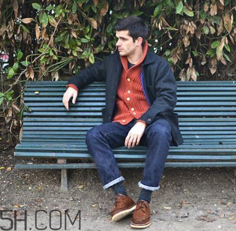 皮鞋可以用水洗吗?皮鞋水洗了怎么补救? 皮鞋可以用水洗吗?皮鞋水洗了怎么补救?