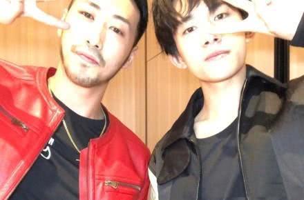 《这就是!街舞》易燃装置组韩宇夺冠,易烊千玺和队员的合照