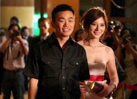 王宝强绯闻女友熊乃瑾一张夕阳照,美艳十足!网友:宝强眼光不错