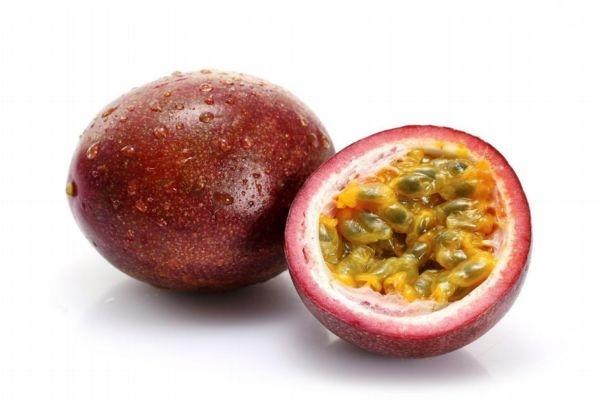 百香果是容易上火还是下火 百香果里面的黑籽能吃吗 百香果是容易上火还是下火 百香果里面的黑籽能吃吗