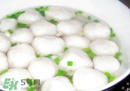 鱼丸馅放什么好吃?鱼丸馅怎么做好吃? 鱼丸馅放什么好吃?鱼丸馅怎么做好吃?