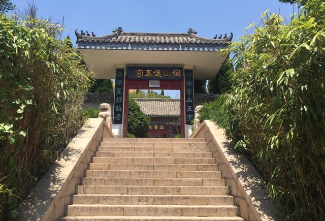 钟灵毓秀,海边仙山------即墨鹤山