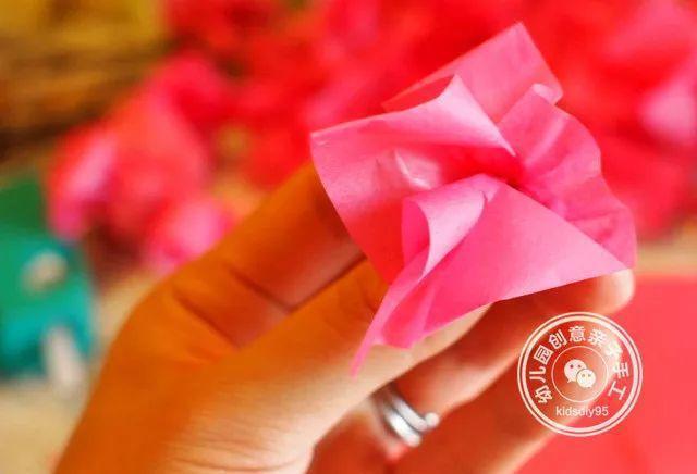 幼儿园新年手工集合:灯笼鞭炮樱花树等,五个教程三岁孩子可学习