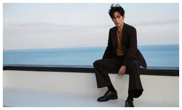 朱一龙被追尾,黄景瑜遭怒吼,追星而已,别让自己成为妖魔!