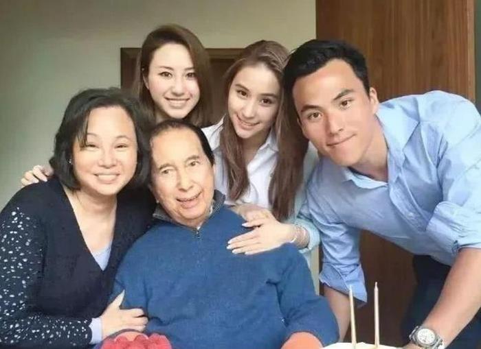 赌王的四个太太,唯有她与世无争,但却最得赌王宠爱!