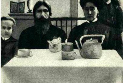 此人号称俄国最妖僧,三项绝活令皇室折服,死后被拍成电影!