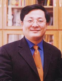 他是中国第一奇才,是首位被判注射死刑的富翁,临终前说了9个字