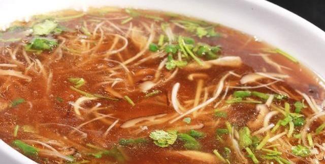 鲜香开胃的酸辣肚丝汤,一碗下肚,整个人都舒服了