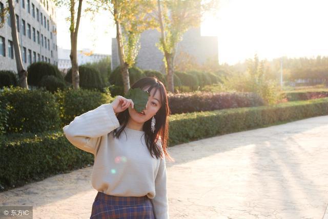 小伙带女神回农村老家过年，女友不干活遭差评，网友评论炸了！