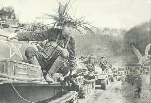 真实的战斗英雄:全身47处负伤、肠子被炸出来仍坚持战斗!