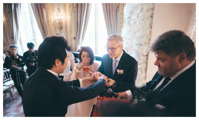 郎朗婚礼现场高清图曝光,混血娇妻气质优雅,婚礼中多个中式环节