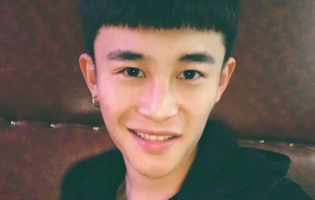 快手主播有多红?白小白出场30万、雨神40万,第一难请!