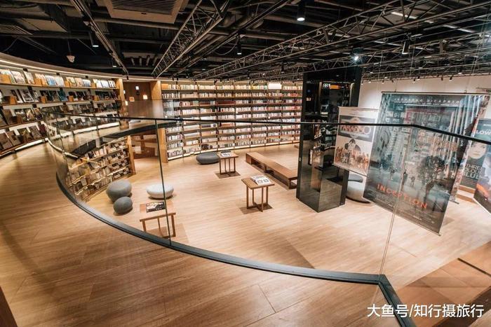 继杂书馆与晓书馆之后,高晓松的晓岛为文青们又开辟了一方天地