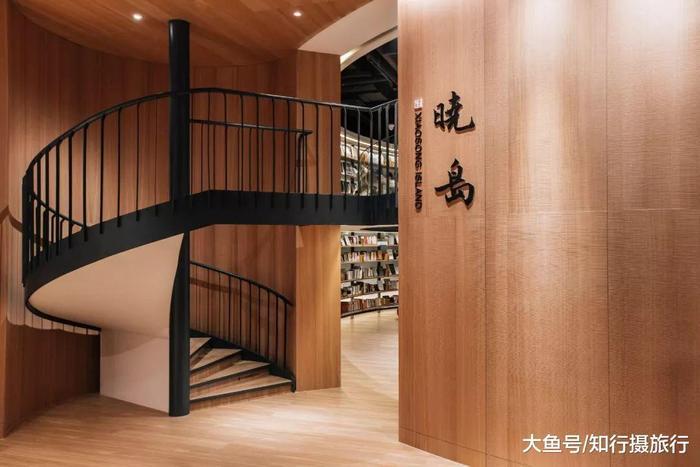 继杂书馆与晓书馆之后,高晓松的晓岛为文青们又开辟了一方天地