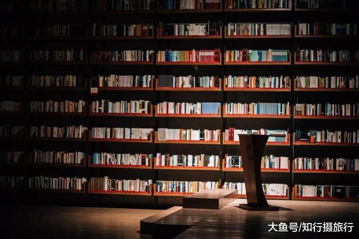 继杂书馆与晓书馆之后,高晓松的晓岛为文青们又开辟了一方天地