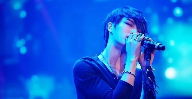 被亲生父母抛弃,金在中到底经历了什么