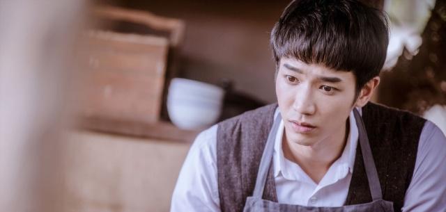 林清文双美等人与何之萍匆匆一别,心中对她更是肃然起敬