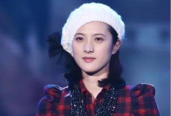 她是靳东初恋,搭档黄磊成名,4岁女儿美貌出众,丈夫身份却成谜