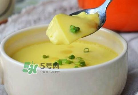 蒸鸡蛋是冷水上锅蒸吗?蒸鸡蛋是用冷水还是热水? 蒸鸡蛋是冷水上锅蒸吗?蒸鸡蛋是用冷水还是热水?