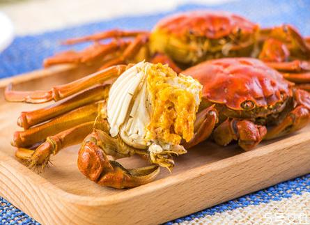 产妇吃大闸蟹需要停奶多久 哺乳期可以吃多少大闸蟹 产妇吃大闸蟹需要停奶多久 哺乳期可以吃多少大闸蟹