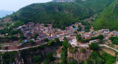 沿着河南往山西走，走进太行深山，你会看到意想不到的景色