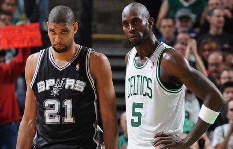 亲自看到照片才知道“身高造假”，杜兰特成典型案例，合影差距大