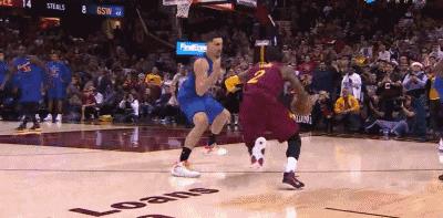 【绝招】不愧是美国加藤鹰!德鲁大叔这变向杀伤力猛男都受不了!