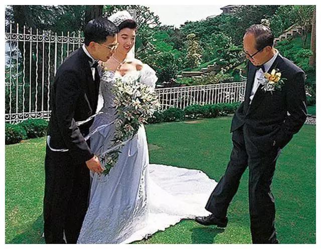 李嘉诚长媳王俪桥:香港豪门媳妇的典范