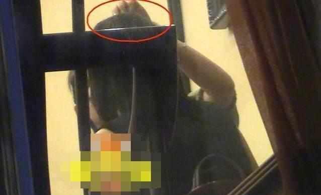 网友爆料周迅已离婚,和窦靖童在一起,感觉李亚鹏的内心是崩溃的