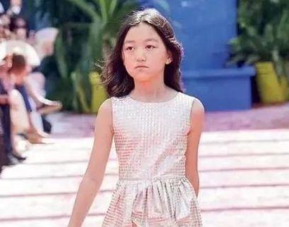 娱乐资讯:王菲女儿李嫣兔唇三次微整,颜值恢复