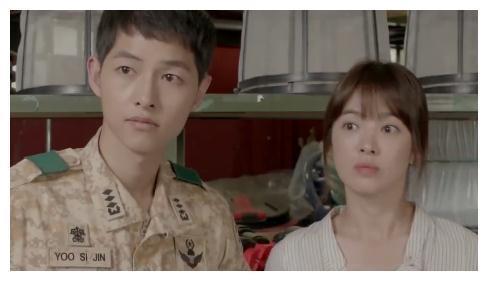 国民老公宋仲基妹妹照片曝光,样貌平平非常路人