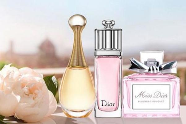 香水对皮肤有害吗 香薰可以当香水喷吗 香水对皮肤有害吗 香薰可以当香水喷吗