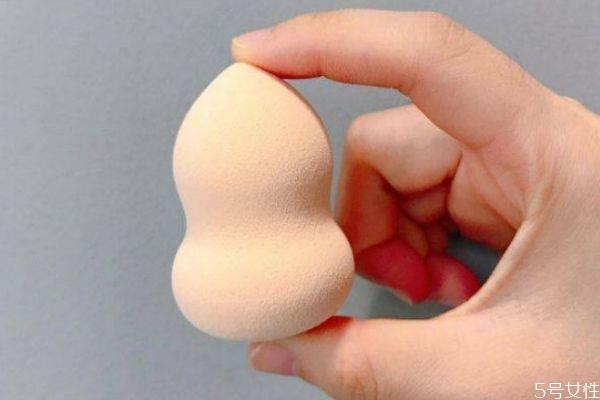 美妆蛋破了怎么补救 美妆蛋用多久扔掉