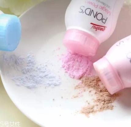 定妆粉和气垫哪个先用？两者有着很大区别